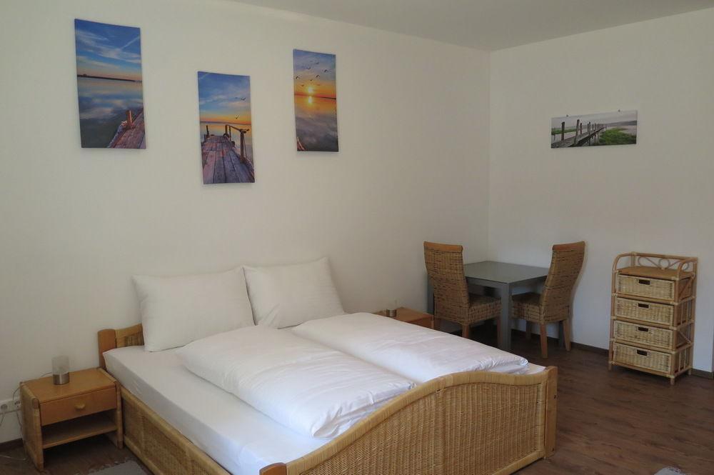 Pension Casa Topolino Wiener Neustadt Esterno foto